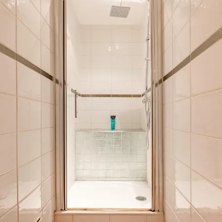 Terrasse Royale Au Coeur De *