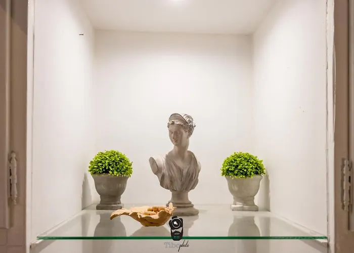 Terrasse Royale Au Coeur De Nantes