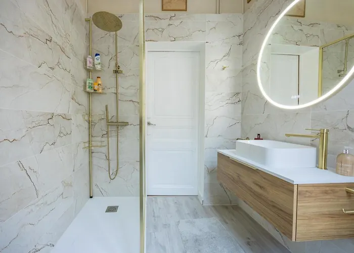 Terrasse Royale Au Coeur De * Nantes