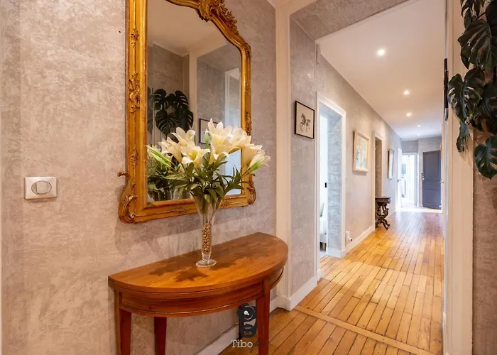 Terrasse Royale Au Coeur De *