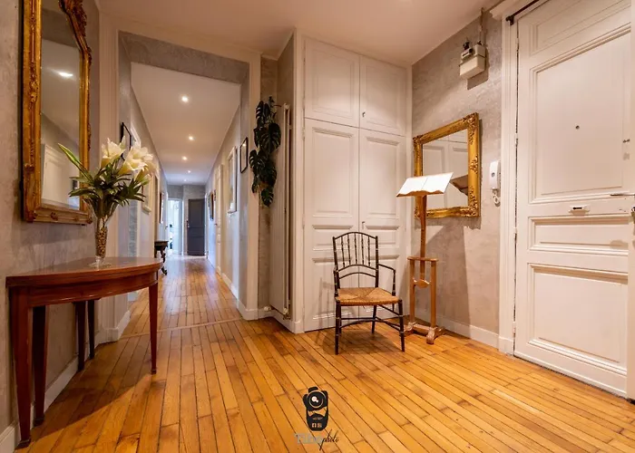 Terrasse Royale Au Coeur De *